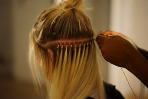 Haarverlängerung brasilianische Methode